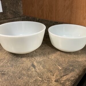 Set of Fire-King Nesting Mixing Bowls